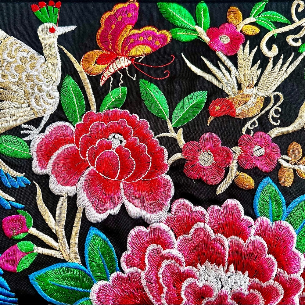 Large Colorful Birds and Florals Embroidered Pom Pom Bag (NWOT) - Picture 2 of 9